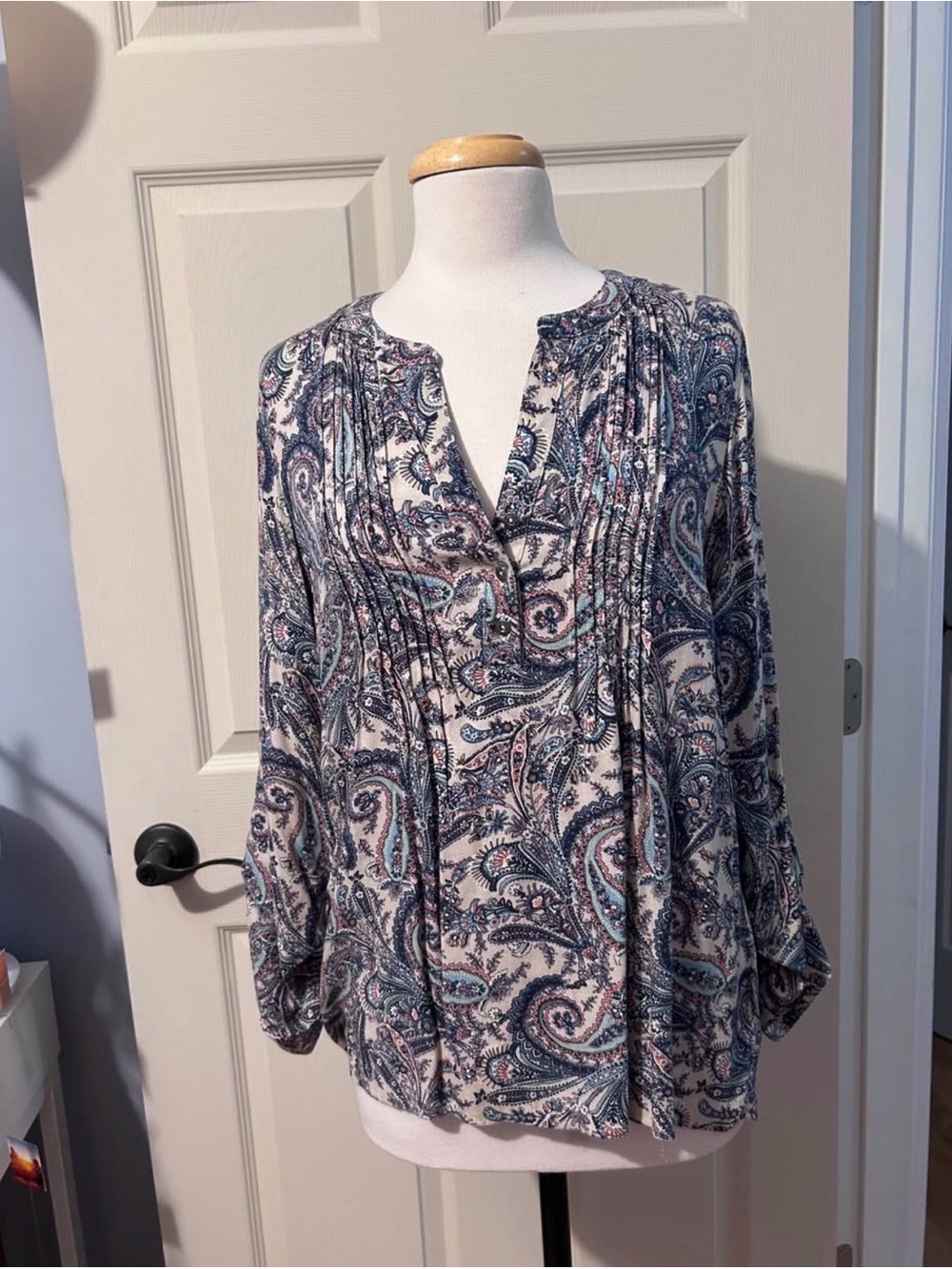 Paisley Pintucked Long-Sleeve Blouse in Cream and Navy